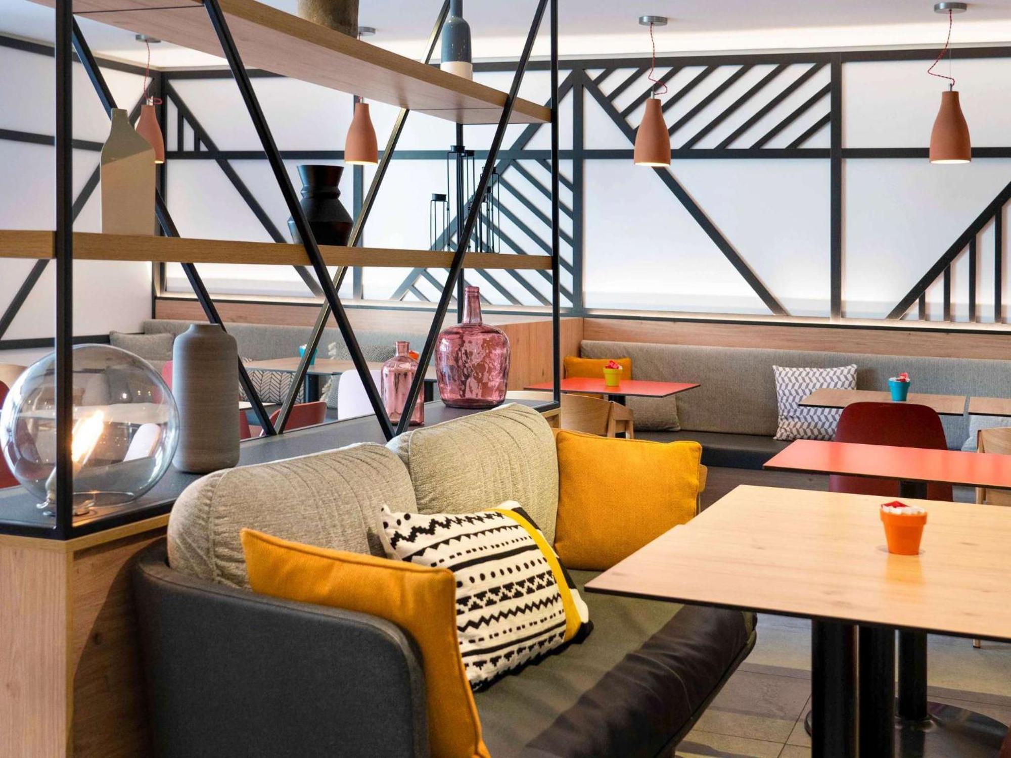 Отель Ibis Styles Colmar Centre Экстерьер фото
